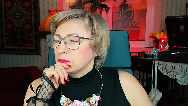 Snapshot of sugar_vivien chatting on 5, 3, 2025 sugar vivien online show from 5, 3, 2025