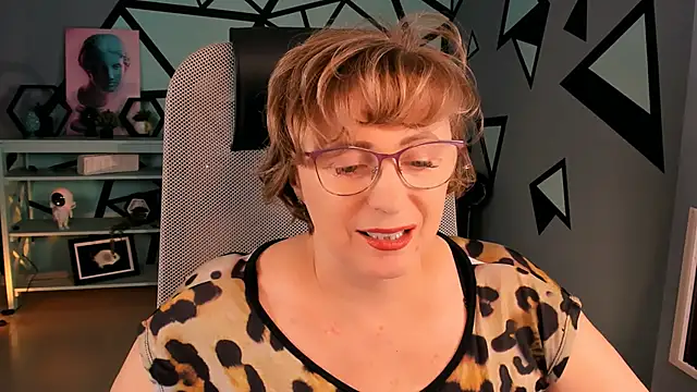 Snapshot of sugar_vivien chatting on 19, 11, 2025 sugar vivien online show from 19, 11, 2025