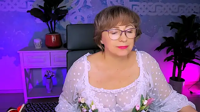 Snapshot of sugar_vivien chatting on 29, 11, 2025 sugar vivien online show from 29, 11, 2025