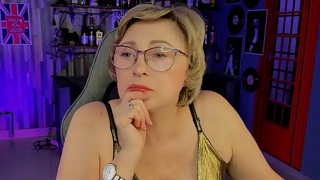 Snapshot of sugar_vivien chatting on 14, 3, 2025 sugar vivien online show from 14, 3, 2025