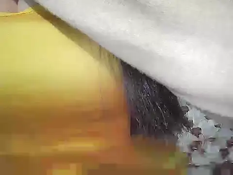 YourGoldenGirl online show from 1, 2, 2025