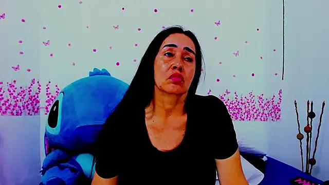 Snapshot of HorniestMilf chatting on 14, 6, 2026 HorniestMilf online show from 14, 6, 2026