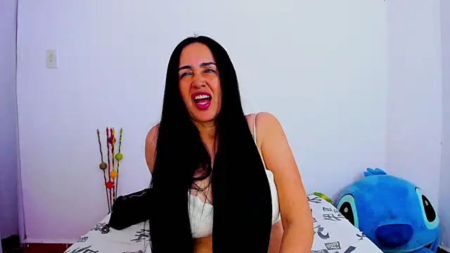 HorniestMilf online show from 10, 4, 2026