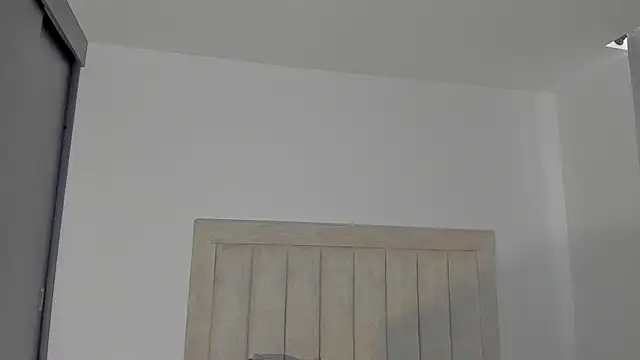 Snapshot of JulianRose_1 chatting on 28, 5, 2026 JulianRose 1 online show from 28, 5, 2026