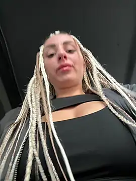 TwixCouple online show from 7, 12, 2024