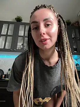 TwixCouple online show from 30, 1, 2025