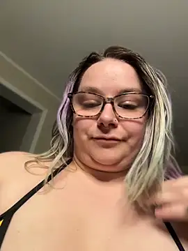 Snapshot of kitten0760 chatting on 10, 5, 2026 kitten0760 online show from 10, 5, 2026