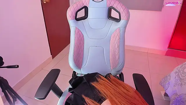 Eyleen 24 online show from 17, 12, 2025