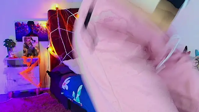 alisson zafiro  online show from 23, 10, 2025