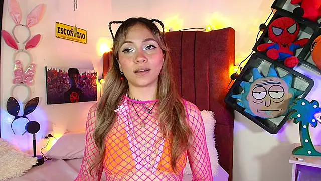 alisson zafiro  online show from 21, 3, 2025