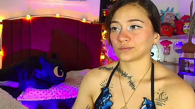 alisson zafiro  online show from 11, 5, 2026