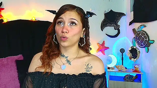 Snapshot of alisson_zafiro_ chatting on 17, 7, 2026 alisson zafiro online show from 17, 7, 2026