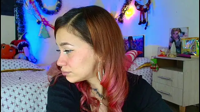 alisson zafiro  online show from 22, 12, 2025