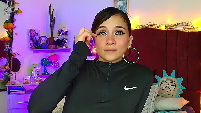 alisson zafiro  online show from 30, 4, 2026