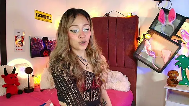 alisson zafiro  online show from 15, 3, 2025