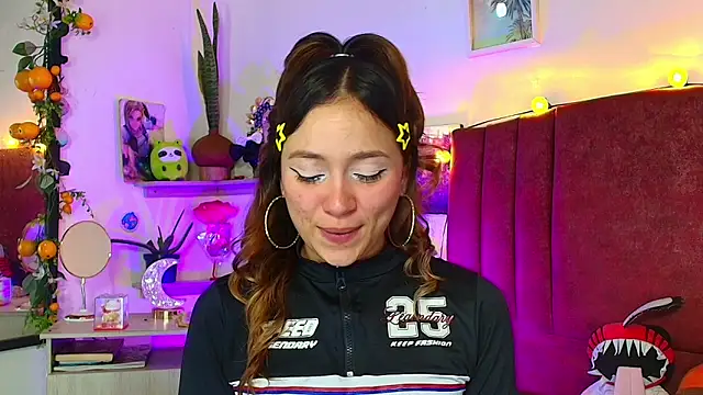 alisson zafiro  online show from 9, 4, 2026