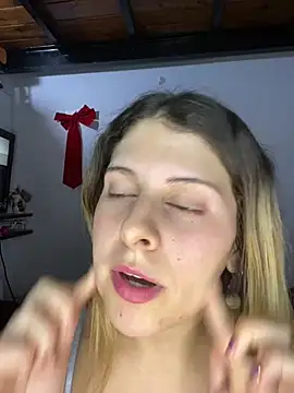 Snapshot of FlorBich chatting on 15, 2, 2026 FlorBich online show from 15, 2, 2026