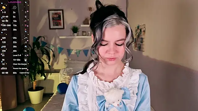 Lil Amelie online show from 4, 10, 2025