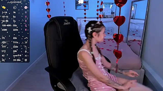 Lil Amelie online show from 14, 2, 2025