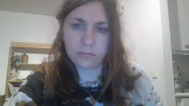 JasmineGlamour online show from 15, 4, 2026