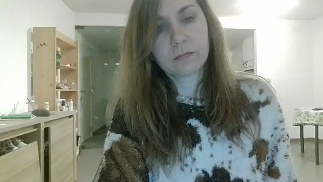 JasmineGlamour online show from 25, 4, 2026