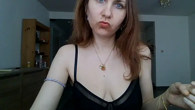 JasmineGlamour online show from 11, 5, 2026