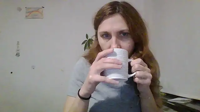 JasmineGlamour online show from 4, 12, 2025