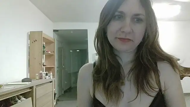 JasmineGlamour online show from 30, 4, 2026