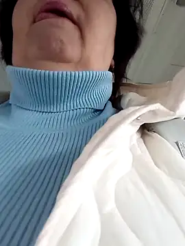 Snapshot of FantasyMichelle chatting on 6, 4, 2026 FantasyMichelle online show from 6, 4, 2026