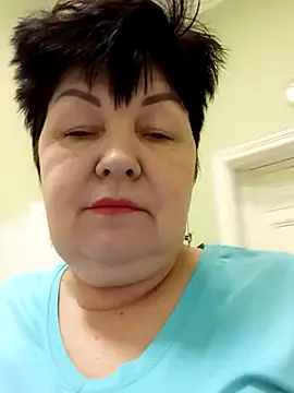 Snapshot of FantasyMichelle chatting on 1, 2, 2025 FantasyMichelle online show from 1, 2, 2025