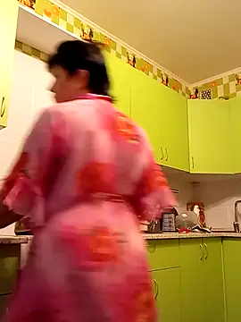 Snapshot of FantasyMichelle chatting on 4, 1, 2025 FantasyMichelle online show from 4, 1, 2025