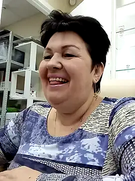 Snapshot of FantasyMichelle chatting on 8, 1, 2025 FantasyMichelle online show from 8, 1, 2025