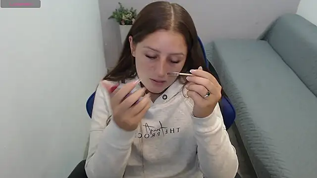 valerie diaz1 online show from 17, 9, 2025