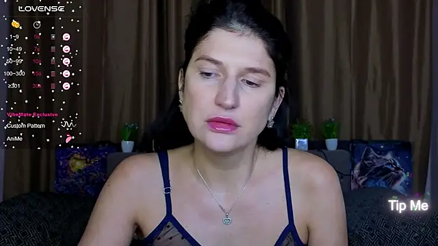 Alianna Solo Kisses online show from 11, 1, 2026