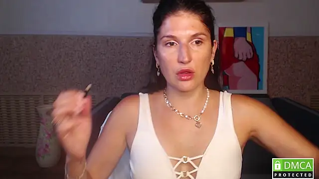 Alianna Solo Kisses online show from 26, 6, 2026
