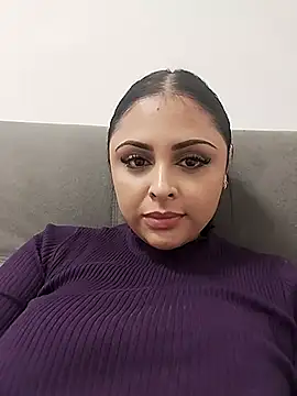 MelannyBell online show from 13, 12, 2025