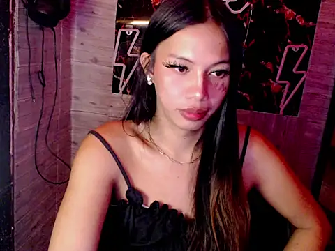 whiteladyboy online show from 5, 10, 2025