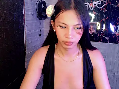 whiteladyboy online show from 24, 9, 2025