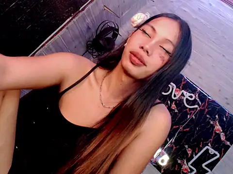 whiteladyboy online show from 30, 9, 2025