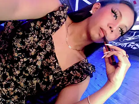 whiteladyboy online show from 10, 11, 2025