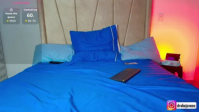 Snapshot of god_drake chatting on 6, 1, 2026 god drake online show from 6, 1, 2026