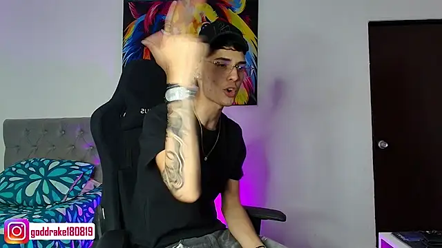 god drake online show from 27, 2, 2025