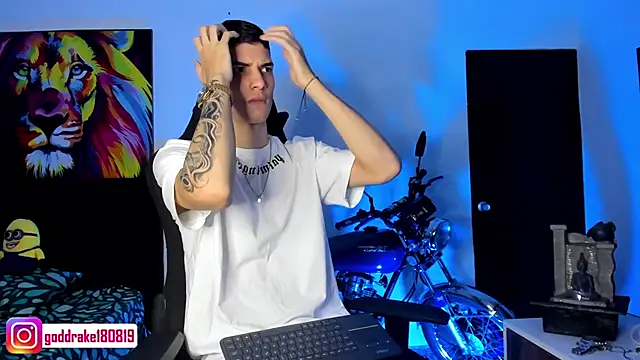 god drake online show from 3, 1, 2025