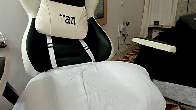 Valerioe online show from 10, 11, 2025