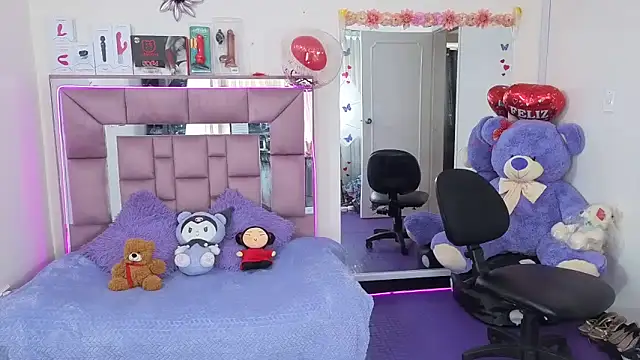 Snapshot of AriadnaCappelletty chatting on 4, 10, 2025 AriadnaCappelletty online show from 4, 10, 2025