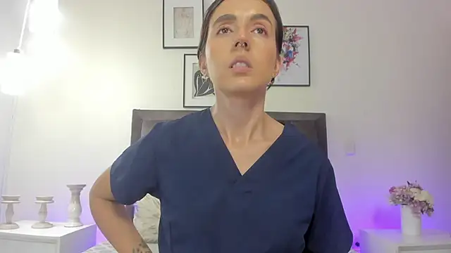 helen mooree online show from 16, 7, 2026
