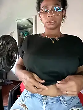 Melanie candy  online show from 13, 2, 2025