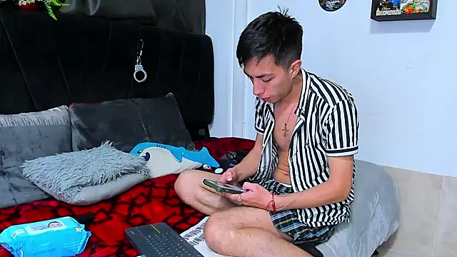 Snapshot of big-dicktop23 chatting on 7, 6, 2026 big-dicktop23 online show from 7, 6, 2026