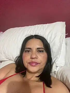 paolagomez  online show from 31, 10, 2025