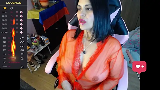 paolagomez  online show from 15, 10, 2025